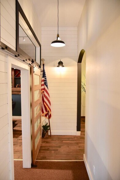 More Photos Of 102 E 6th Ave, Fort Pierre Office For Sale