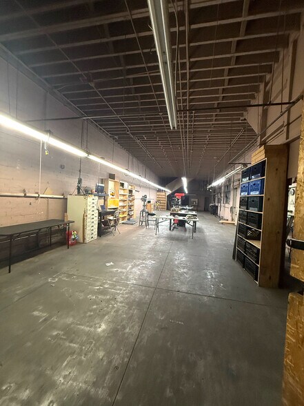 More Photos Of 3610-3612 Maple Ave, Los Angeles Warehouse For Sale