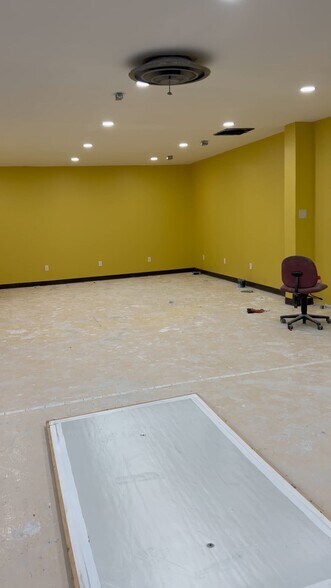 Primary Photo Of 620 Ella T Grasso Blvd, New Haven Manufacturing For Lease