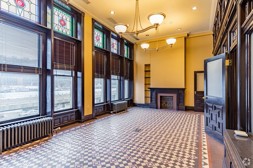 More Photos Of 227 Fort Pitt Blvd, Pittsburgh Loft Creative Space For Lease