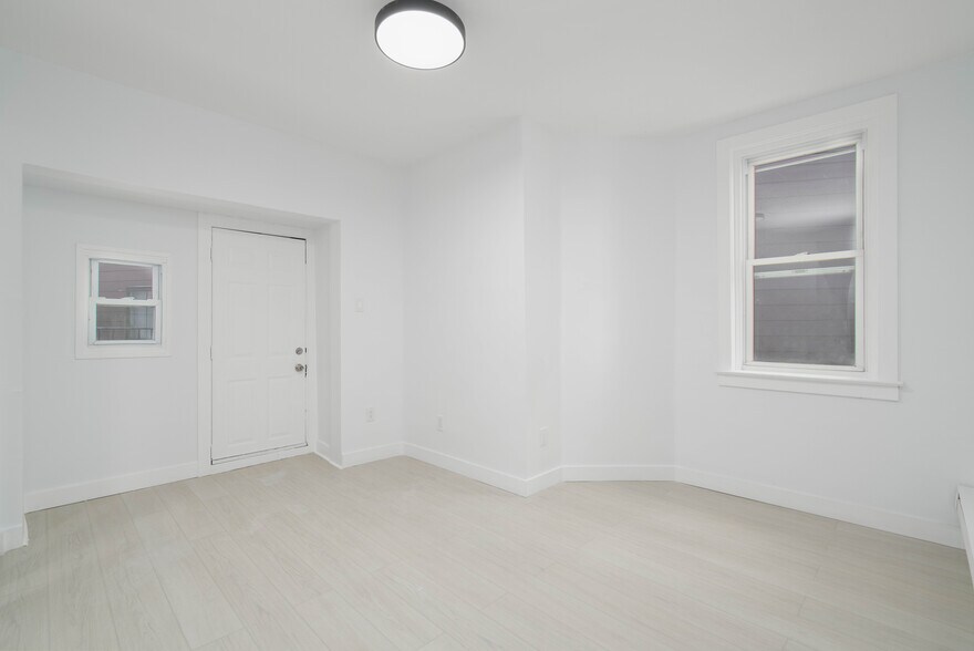 More Photos Of 6319 Germantown Ave, Philadelphia Office Residential For Sale