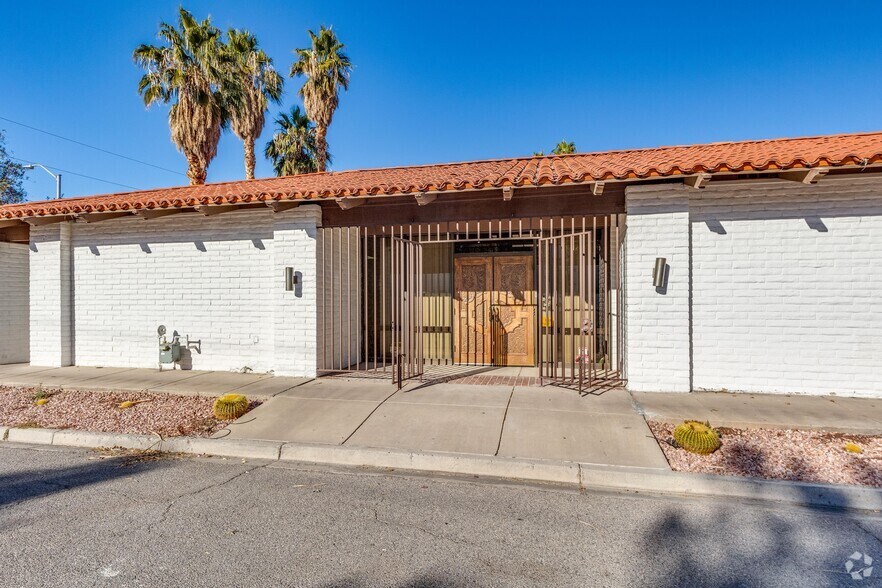 More Photos Of 3555 Pecos-McLeod Interconnect, Las Vegas Office For Sale