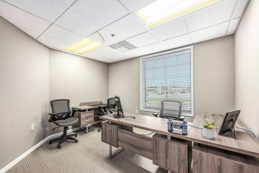 More Photos Of 47800 Gratiot Ave, Chesterfield Medical For Lease