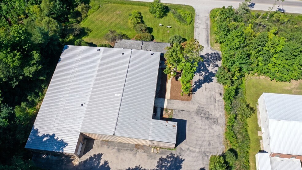 More Photos Of 343 Hughes Dr, Traverse City Manufacturing For Lease
