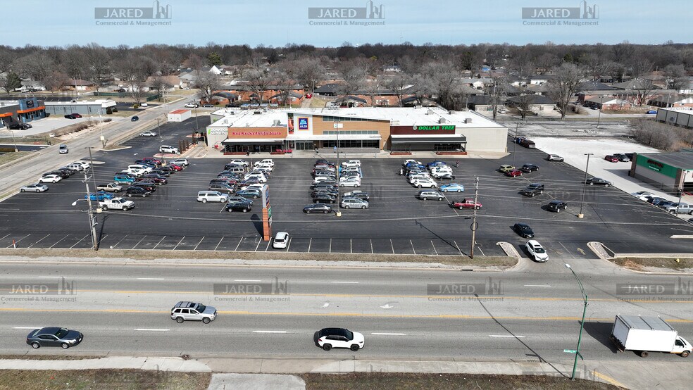 More Photos Of 2843 E Sunshine St, Springfield General Retail For Lease