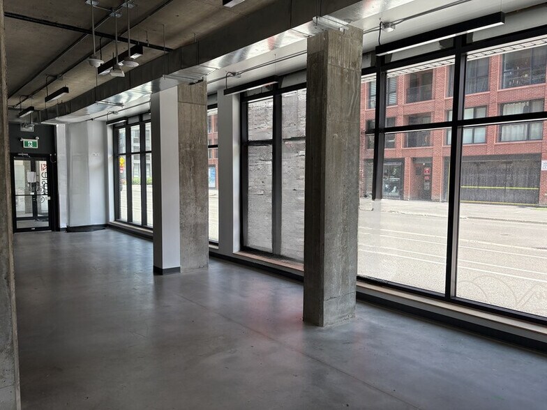 More Photos Of 1705-1777 William Rue, Montréal Apartments For Lease