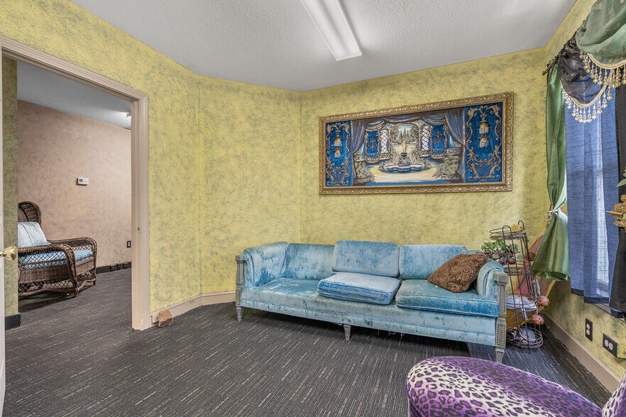 More Photos Of 56 N Bedford St, East Bridgewater Office For Sale