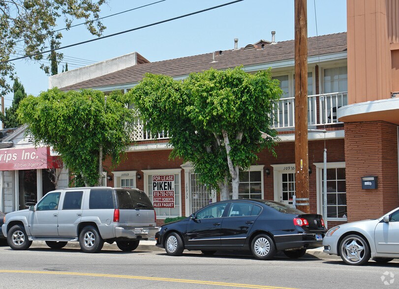 More Photos Of 10935-10939 Camarillo St, North Hollywood Office Residential For Sale