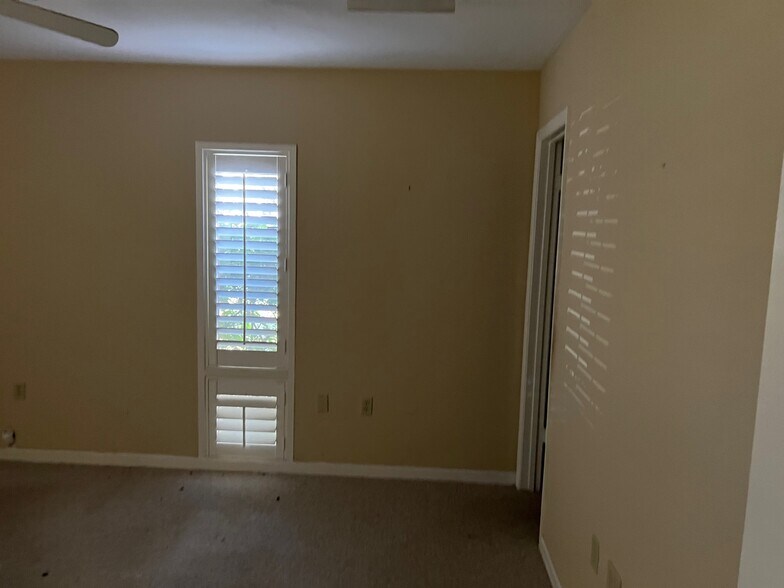 More Photos Of 410 SE 4th Ave, Gainesville Office For Lease