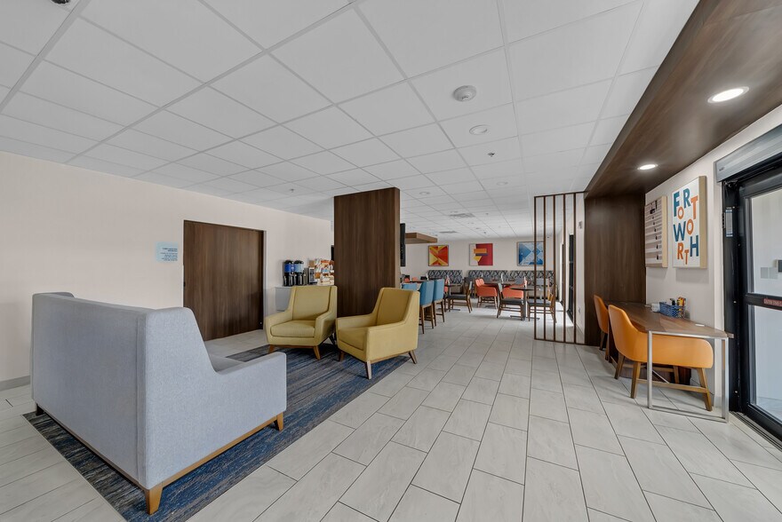 More Photos Of 4609 Citylake Blvd W, Fort Worth Hotel For Sale