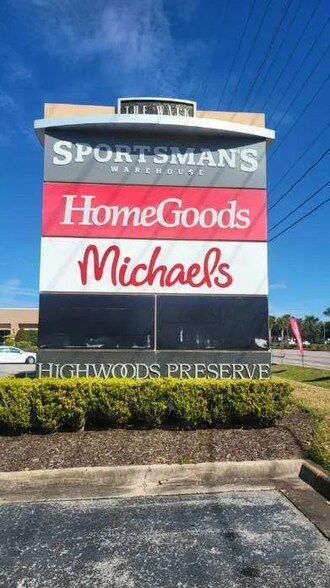 More Photos Of 18001 Highwoods Preserve Pky, Tampa General Retail For Lease