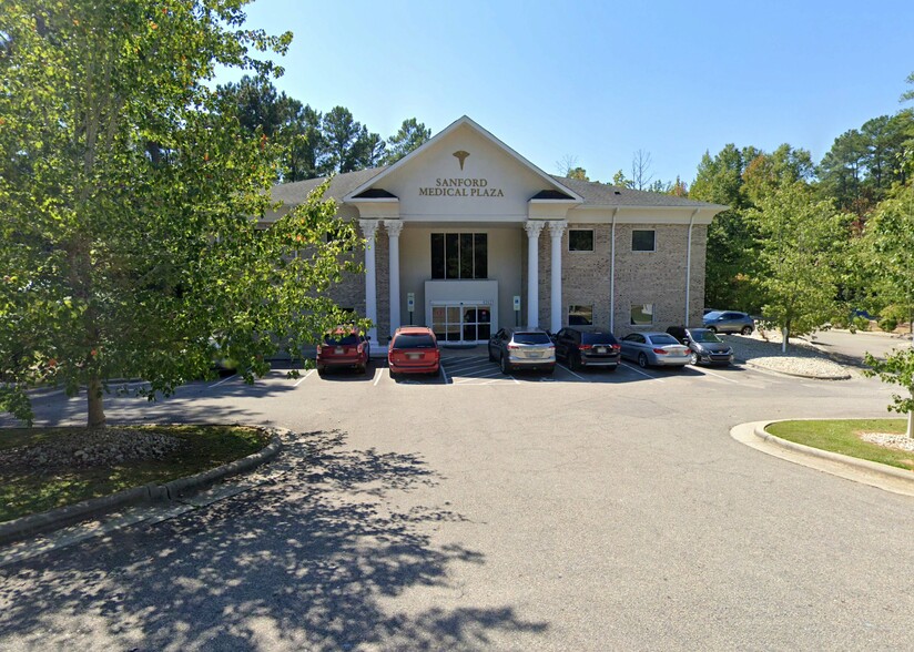 Primary Photo Of 1212 Central Ave, Sanford Medical For Lease