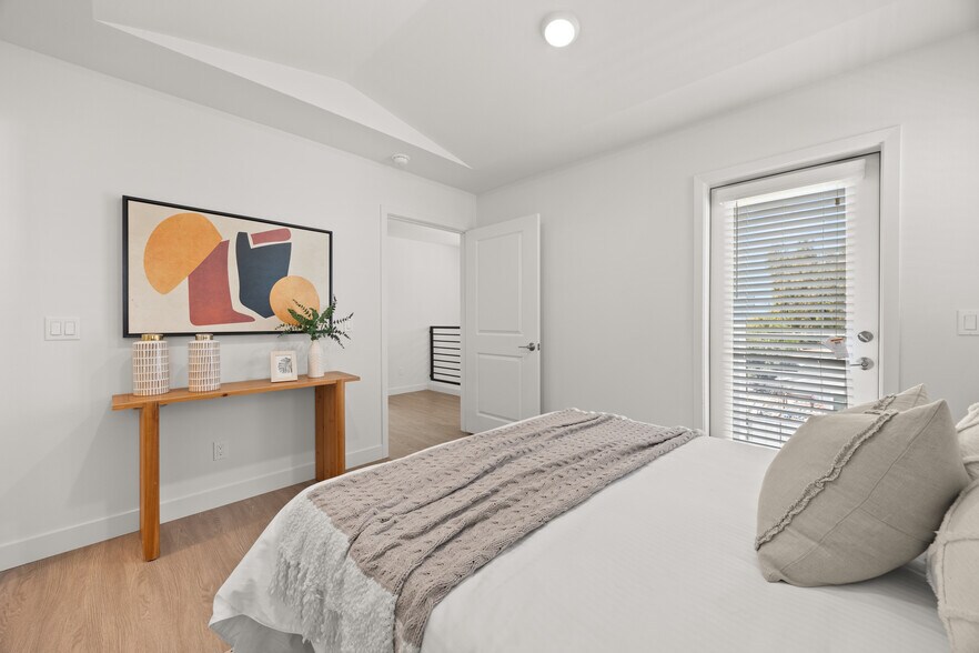 More Photos Of 2109 N White Ave, La Verne Apartments For Sale