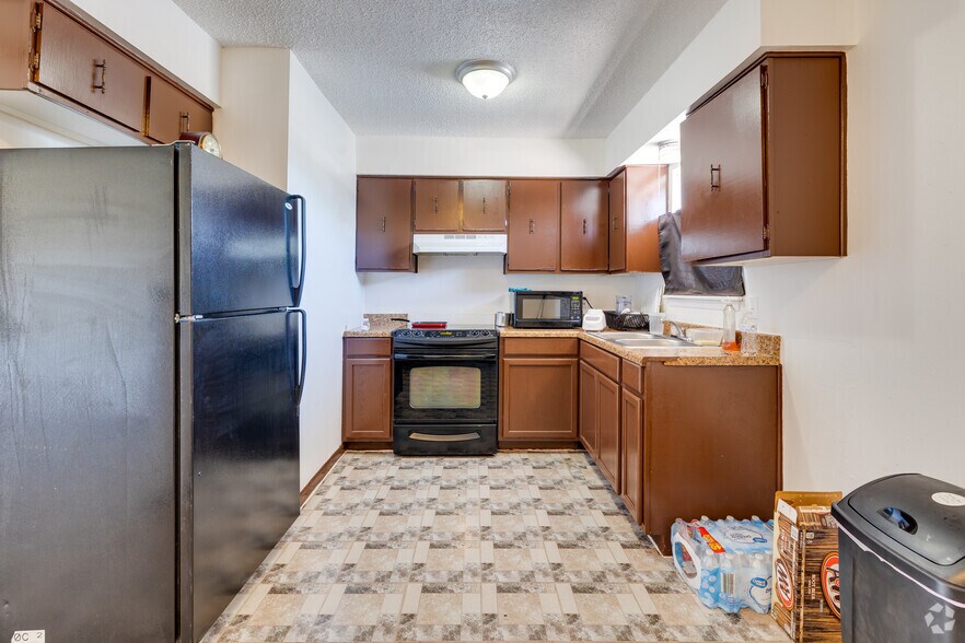 More Photos Of 1725 E 1st St, Dumas Multifamily For Sale