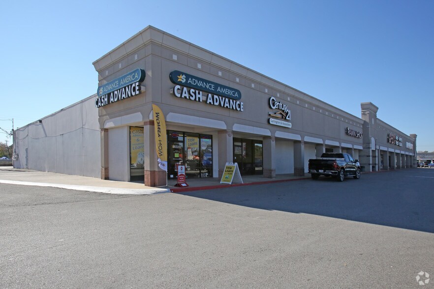 Primary Photo Of 14604-14658 Woodforest Blvd, Houston Unknown For Lease