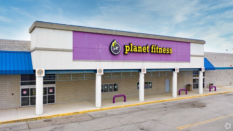 More Photos Of 585-597 Ordnance Rd, Glen Burnie Unknown For Lease