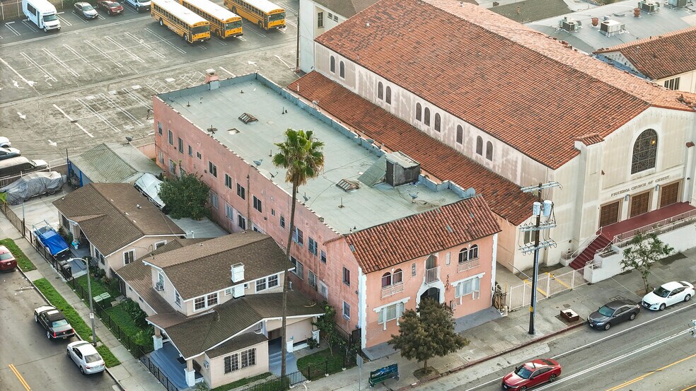 More Photos Of 5606 S Figueroa St, Los Angeles Apartments For Sale