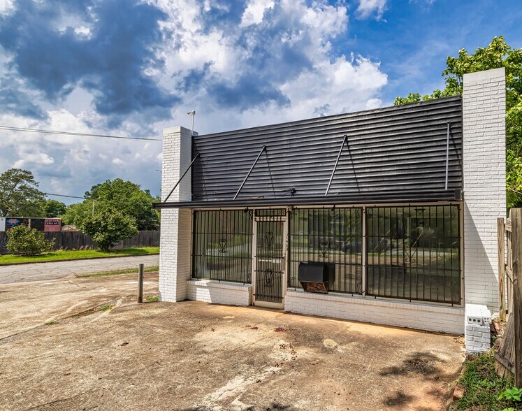 More Photos Of 1469 Wadley Ave, Atlanta Freestanding For Sale