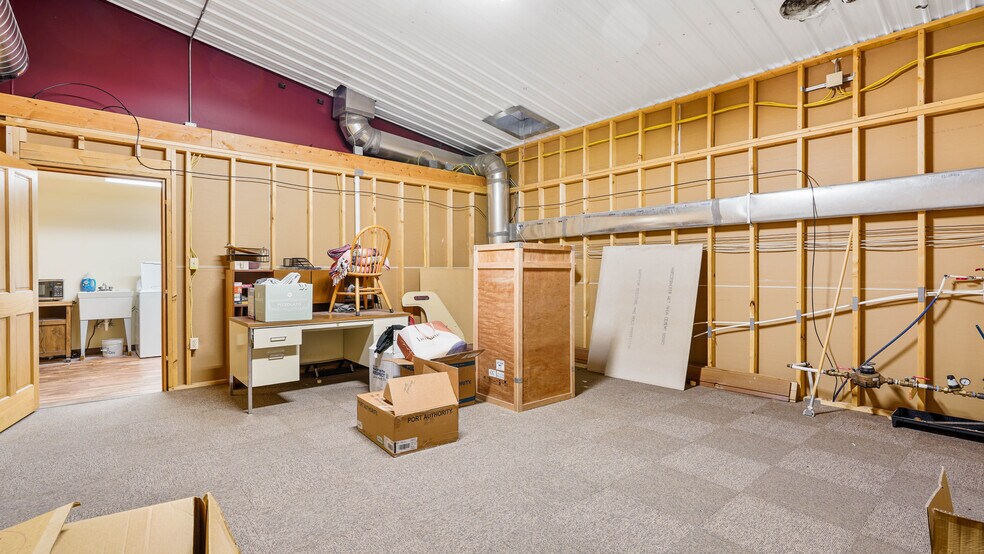 More Photos Of 500 N Front St, Townsend General Retail For Sale