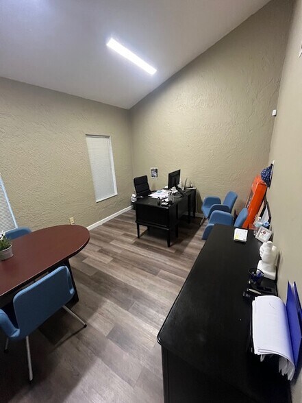 More Photos Of 5235 Ramsey Way, Fort Myers Office For Sale