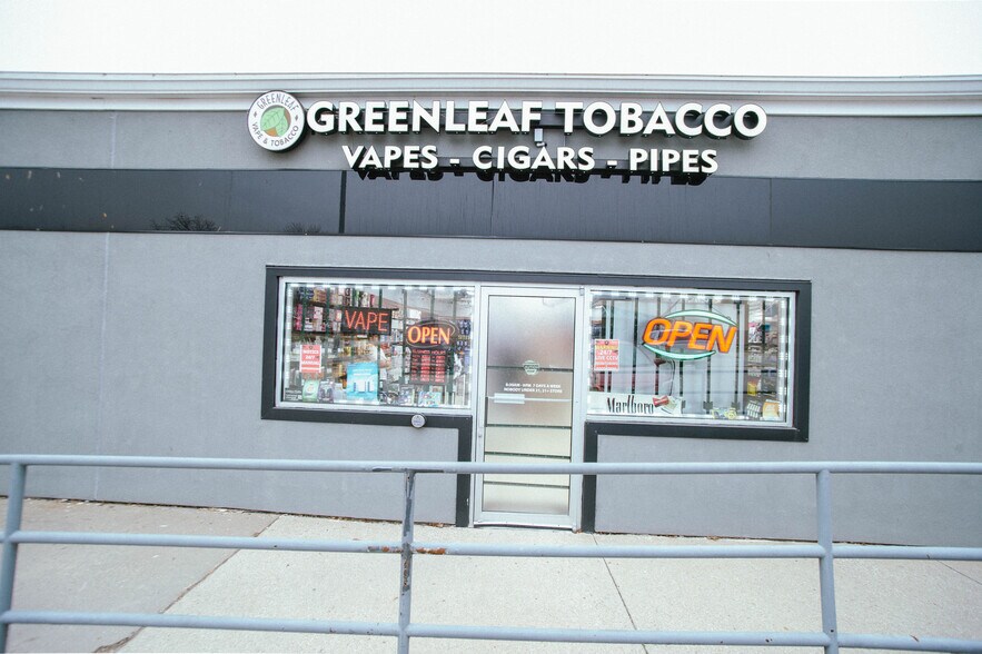 More Photos Of 115 E Washington, Winterset Office For Sale