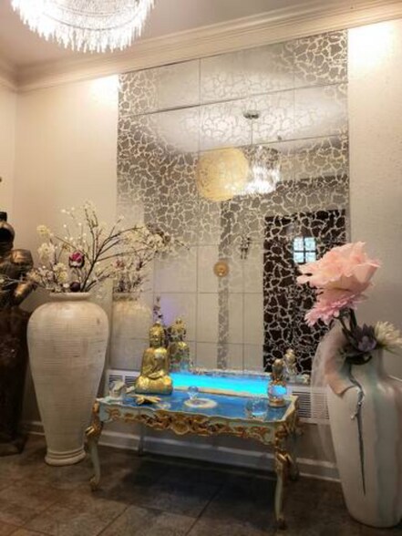 More Photos Of 3000 Cathedral Pl, Decatur Movie Radio TVStudio For Sale