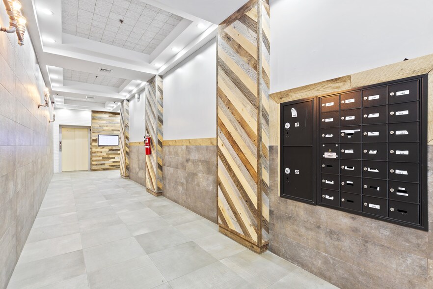 More Photos Of 247 Water St, Brooklyn Manufacturing For Lease