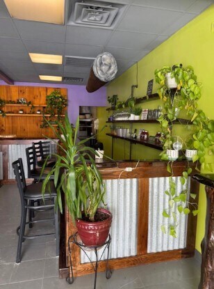 More Photos Of 8433-8457 Seneca Tpke, New Hartford Storefront For Lease