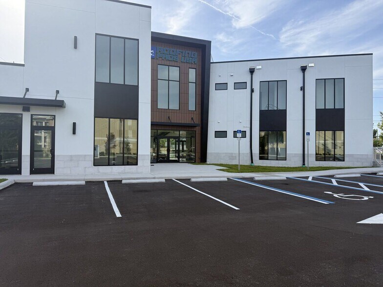 Primary Photo Of 320 Garden Edge Pt, Fern Park Office For Sale