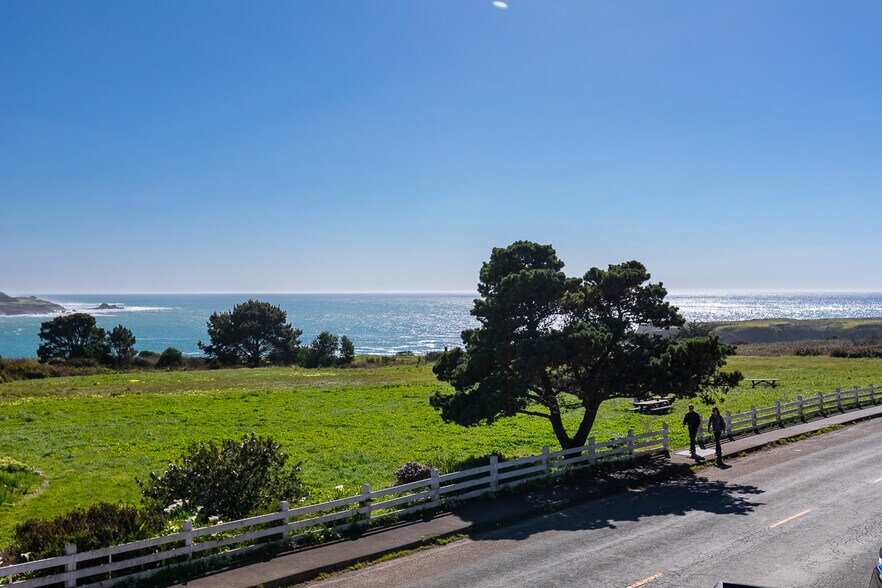 More Photos Of 45040 Main St, Mendocino Restaurant For Sale