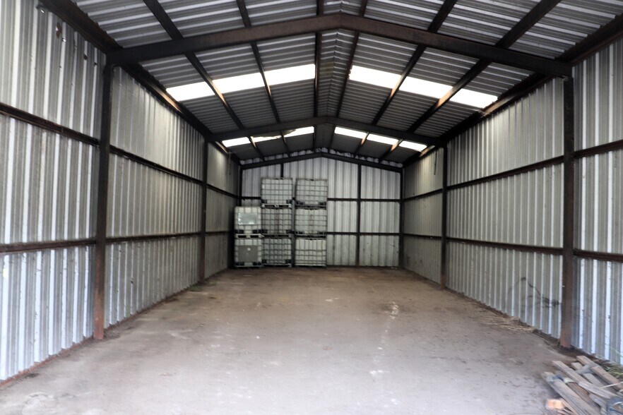 More Photos Of 86 FM 770, Liberty Warehouse For Sale
