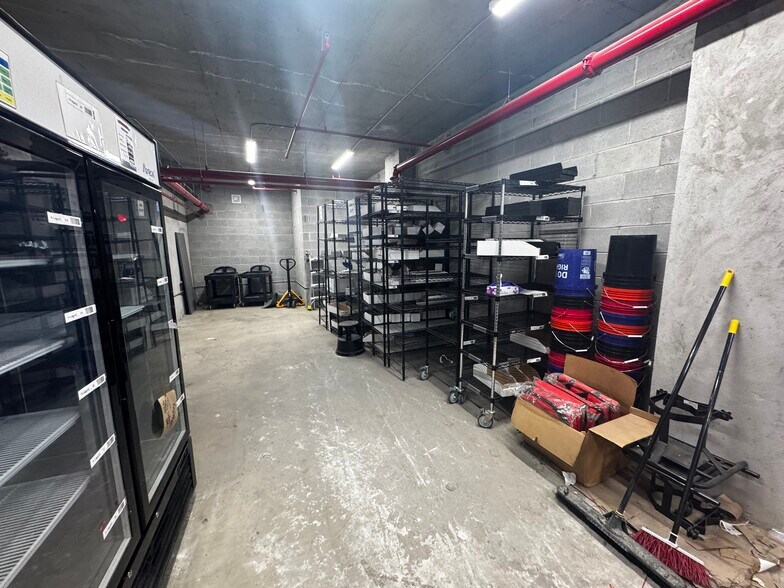 More Photos Of 82 Suydam St, Brooklyn General Retail For Sale