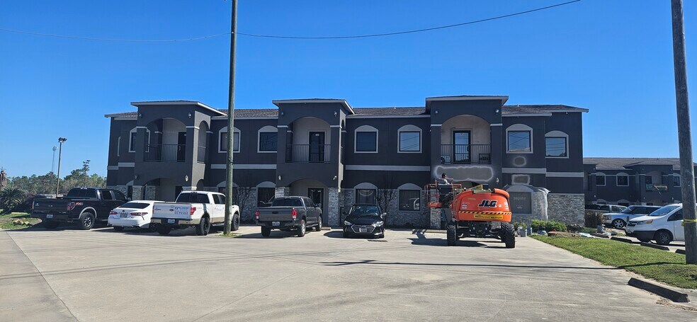 Primary Photo Of 20550 Townsen Blvd, Humble Loft Creative Space For Sale