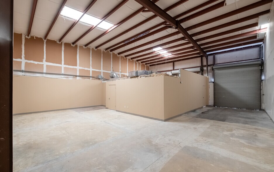 More Photos Of 5105 Philips Hwy, Jacksonville Unknown For Lease
