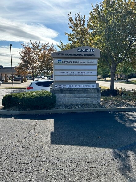 More Photos Of 4909 Munson St NW, Canton Medical For Lease