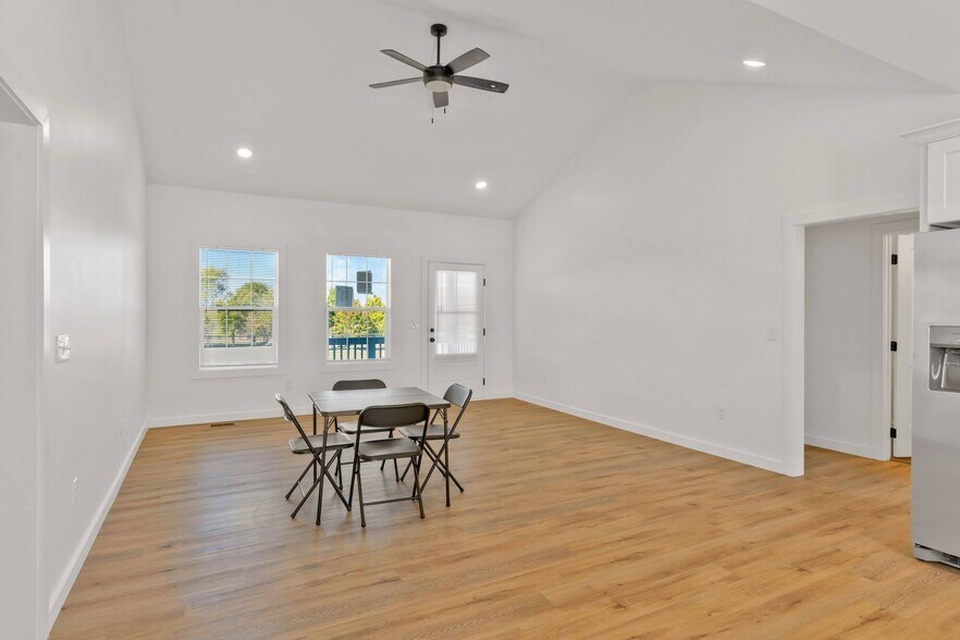 More Photos Of , Lafayette Specialty For Sale