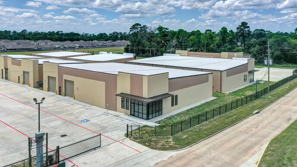 More Photos Of 11811 Champion Forest Dr, Houston Warehouse For Sale