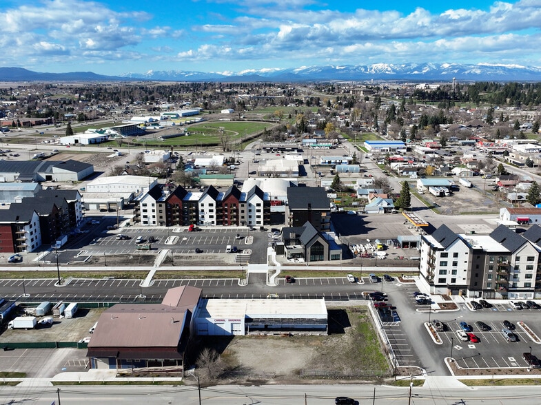 More Photos Of 647 Center st, Kalispell Light Distribution For Sale