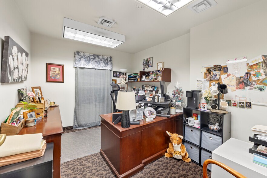 More Photos Of 37 W Middle St, Gettysburg Storefront Retail Residential For Lease