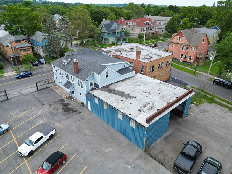 More Photos Of 1909-1911 S Salina St, Syracuse Office For Sale