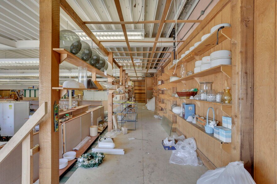 More Photos Of , Lancaster General Retail For Sale