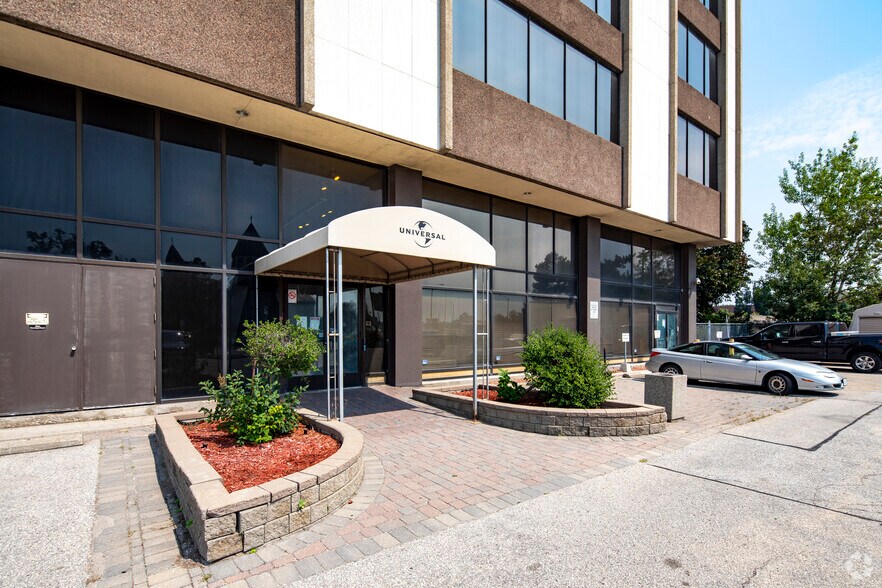 More Photos Of 2450 Victoria Park Ave, Toronto Office For Lease