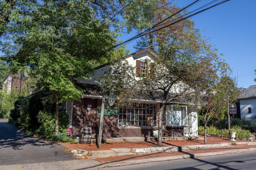 More Photos Of 83-85 S Main St, New Hope Storefront Retail Residential For Sale