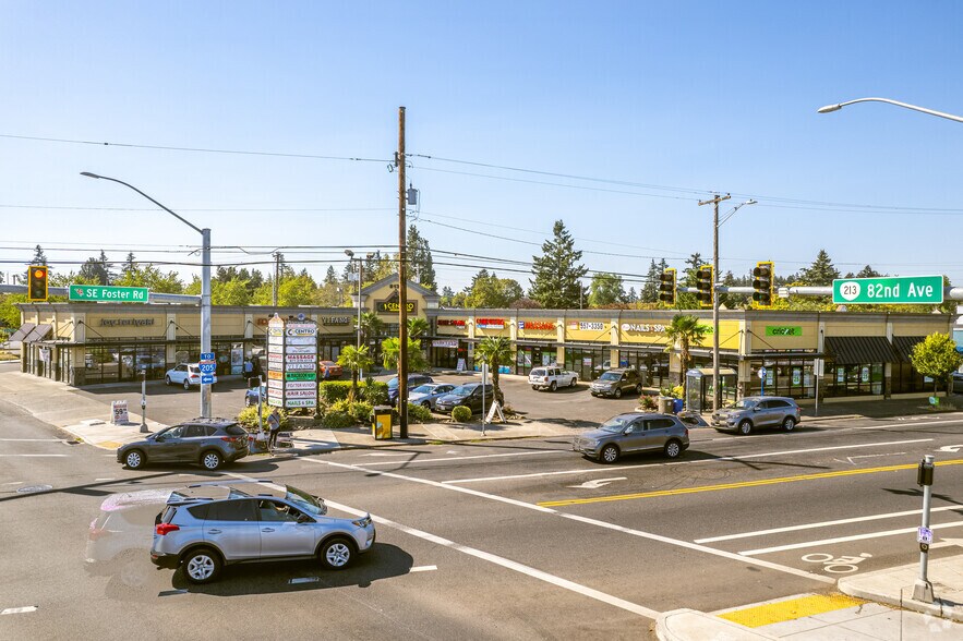 More Photos Of 8130-8136 SE Foster Rd, Portland Unknown For Lease