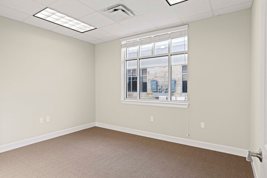 More Photos Of 440 Cobia Dr, Katy Office For Lease