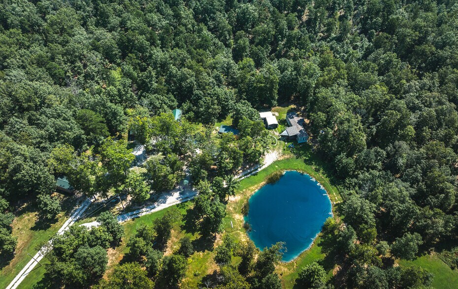 More Photos Of 11726 Highway K, Jadwin Hotel For Sale