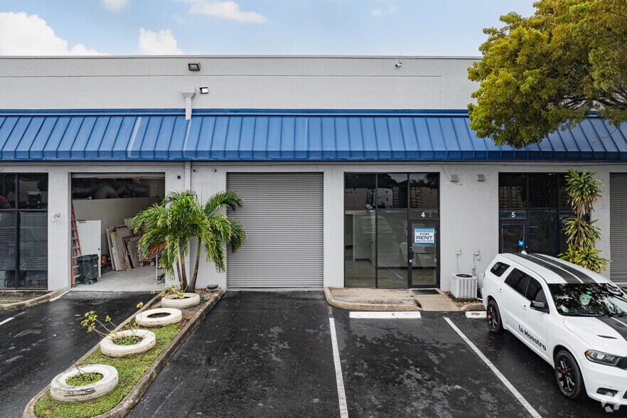 More Photos Of 3430 NW 16th St, Lauderhill Warehouse For Lease