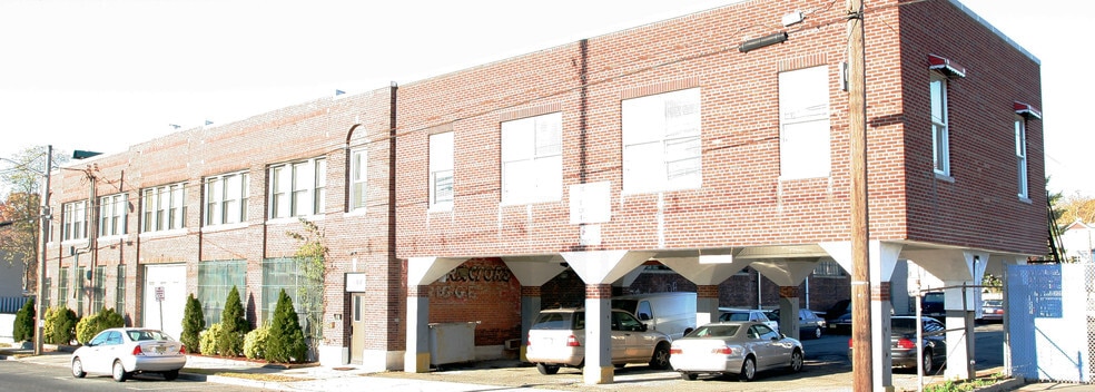 Primary Photo Of 407 Schuyler Ave, Kearny Office For Lease