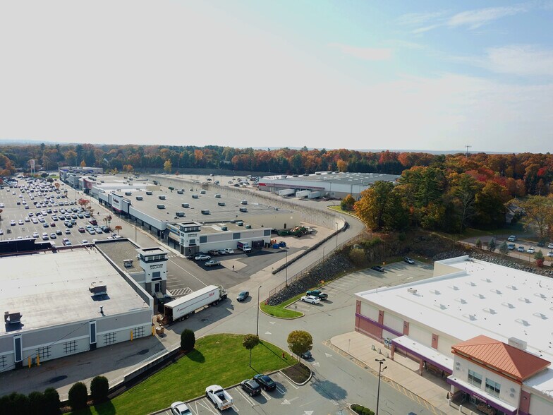 More Photos Of 287 Washington St, Attleboro Unknown For Lease