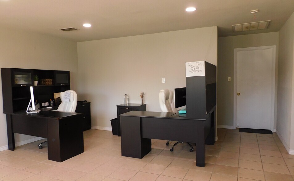 More Photos Of 401 W Coffin St, Denison Industrial For Sale